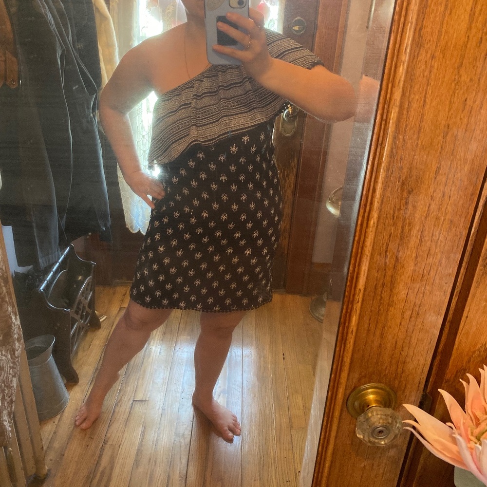 Sz small Xhilaration one shoulder dress black and white boho swimsuit coverup